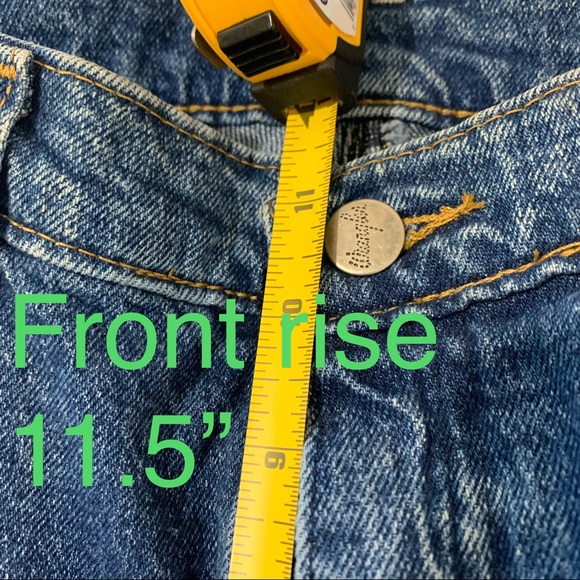 Vintage wrangler jeans “wrangler butts drive me nuts” 😜 - Picture 4 of 10